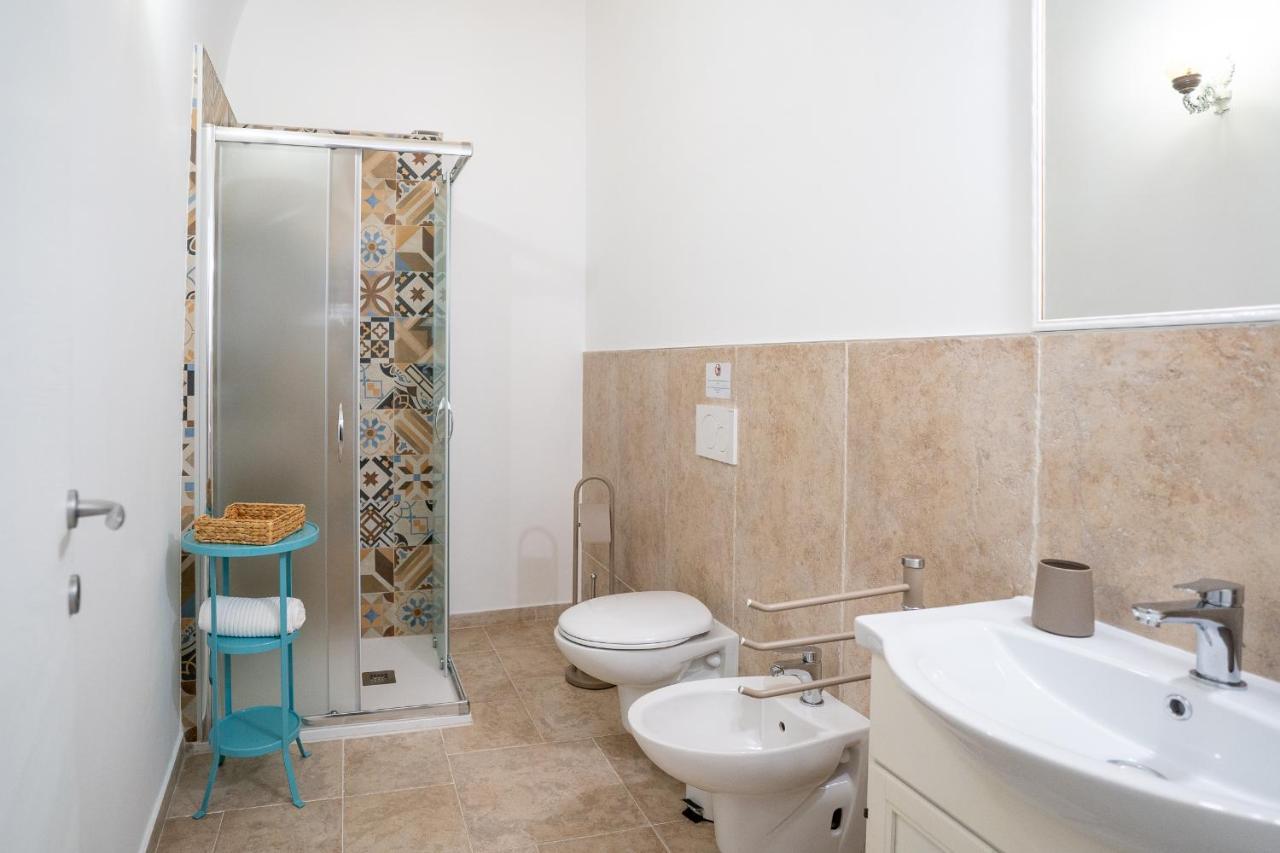 Corte Pietrantica - Charming Rooms & Suites โจวีนัซโซ ภายนอก รูปภาพ