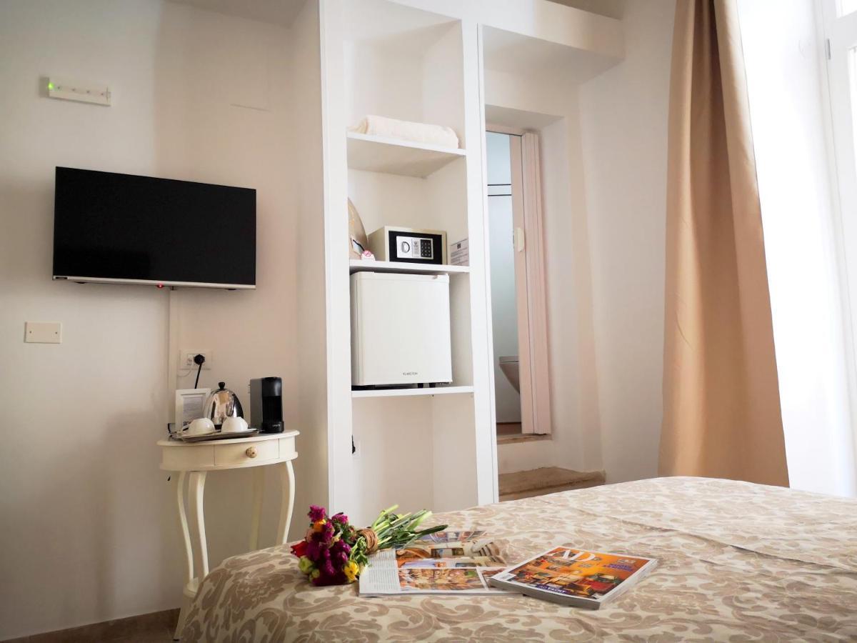 Corte Pietrantica - Charming Rooms & Suites โจวีนัซโซ ภายนอก รูปภาพ