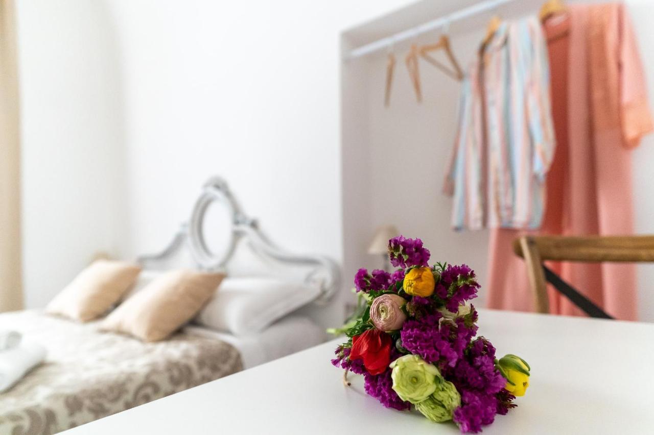 Corte Pietrantica - Charming Rooms & Suites โจวีนัซโซ ภายนอก รูปภาพ