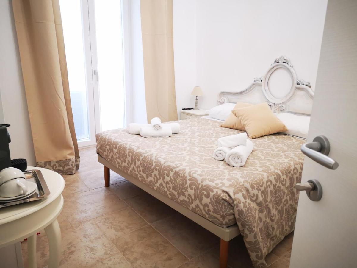 Corte Pietrantica - Charming Rooms & Suites โจวีนัซโซ ภายนอก รูปภาพ