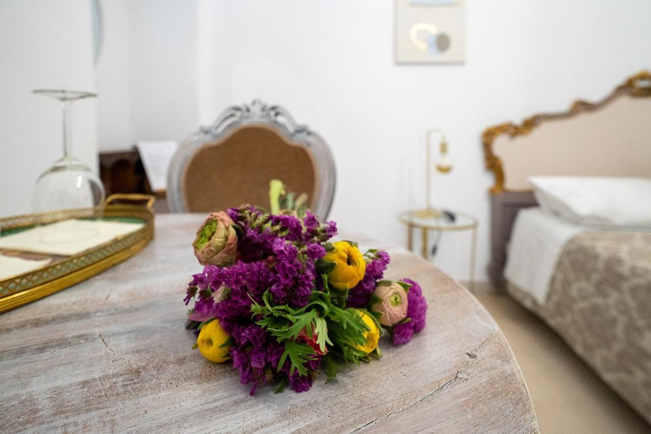 Corte Pietrantica - Charming Rooms & Suites โจวีนัซโซ ภายนอก รูปภาพ
