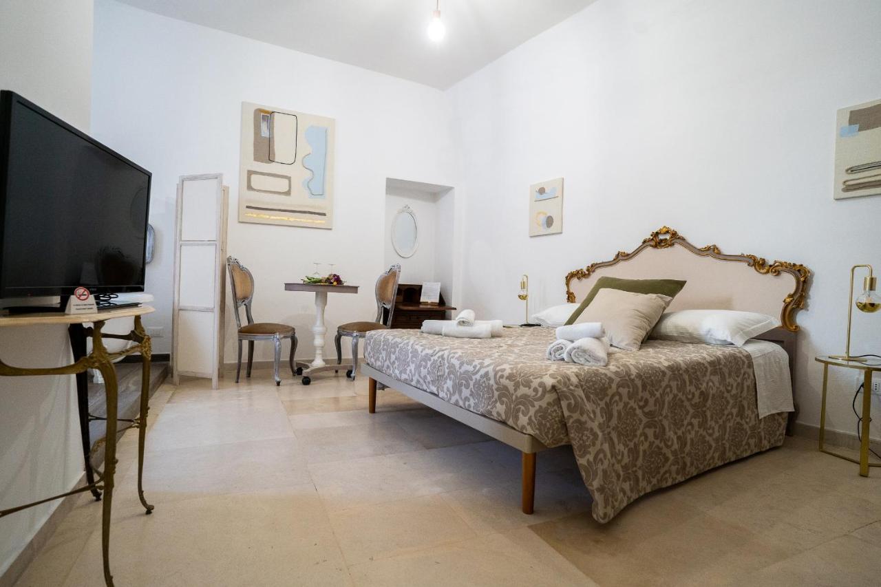 Corte Pietrantica - Charming Rooms & Suites โจวีนัซโซ ภายนอก รูปภาพ