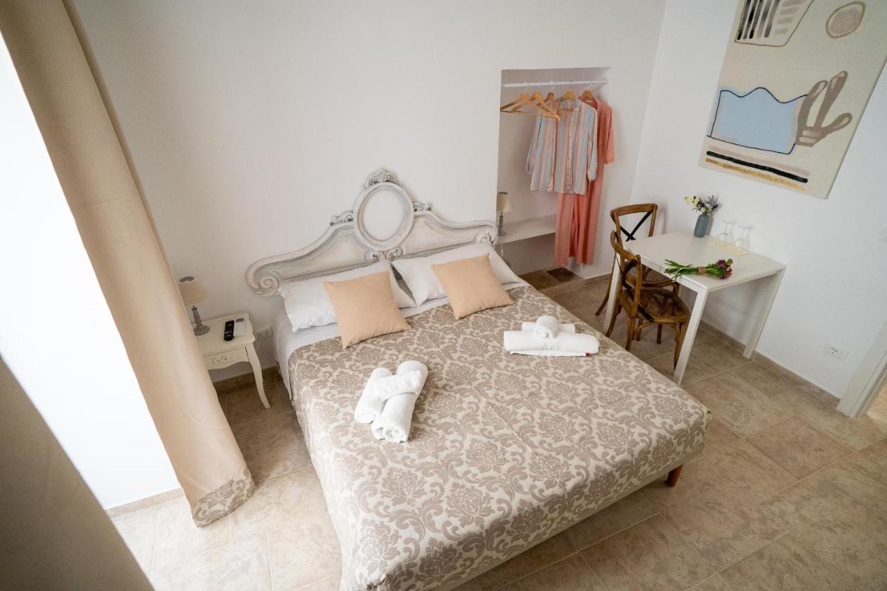 Corte Pietrantica - Charming Rooms & Suites โจวีนัซโซ ภายนอก รูปภาพ